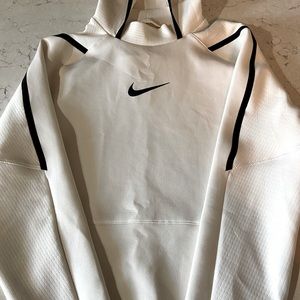 Brand new never worn nike hoodie